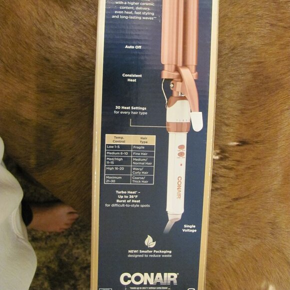 CONAIR DOUBLE CERAMIC TRIPLE BARREL WAVER NIB - Picture 10 of 15
